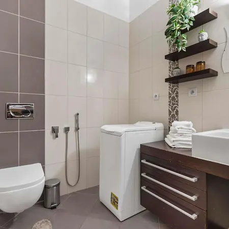 Apartment Charming In The Heart Of Bratislava