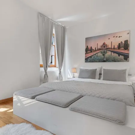 Apartment Charming In The Heart Of *