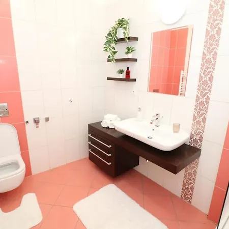 Apartment Charming Apartment For 8 - Old Town Bratislava Bratislava