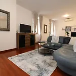 Appartamento Charming In The Heart Of *