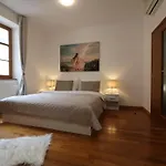 Charming In The Heart Of Appartamento Bratislava