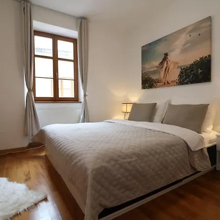 Charming In The Heart Of * Pressburg